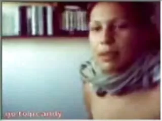 أصابع اضطر الزوج الكلبة إلى الهندية bf فيديو الأرجنتيني مثير فيديو البداية على كرسي